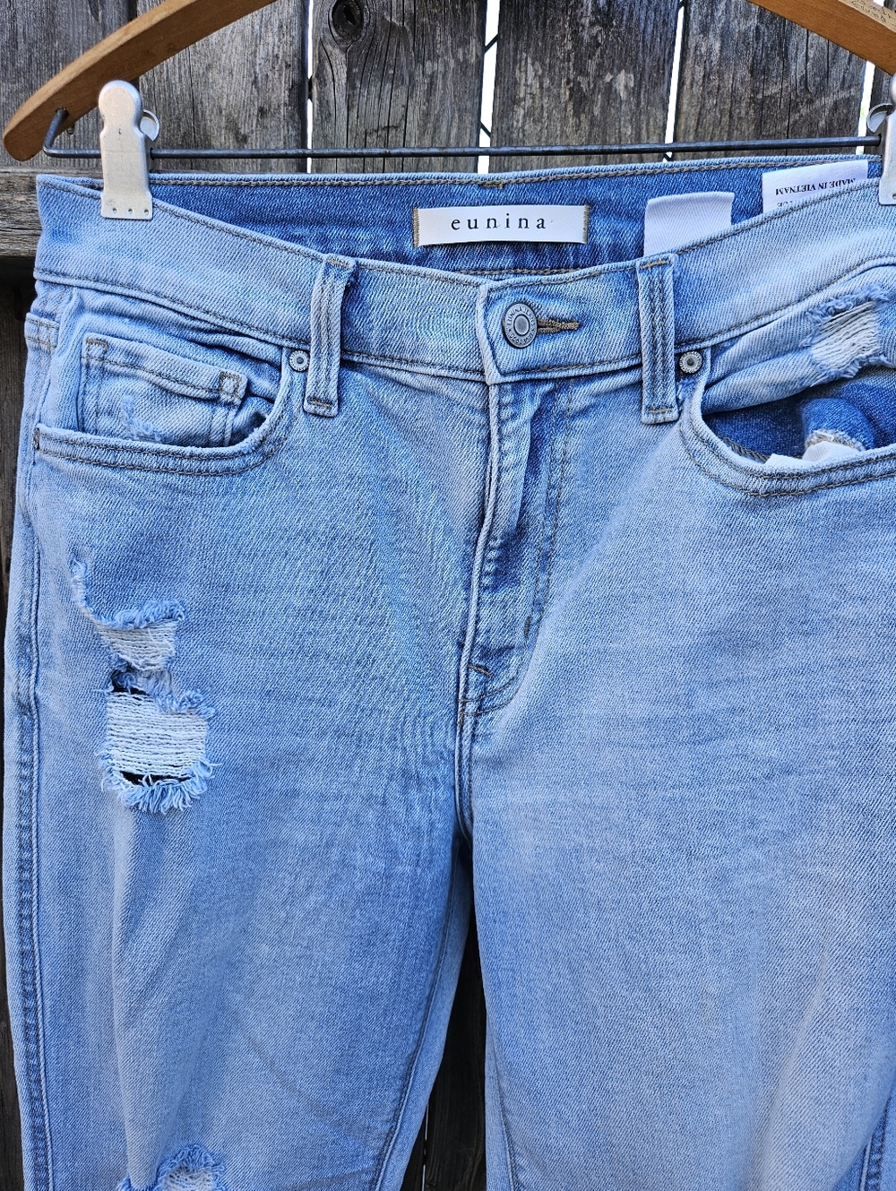 eunina Light Blue Distressed Boyfriend Jeans Women Size 7 - Picture 5 of 16